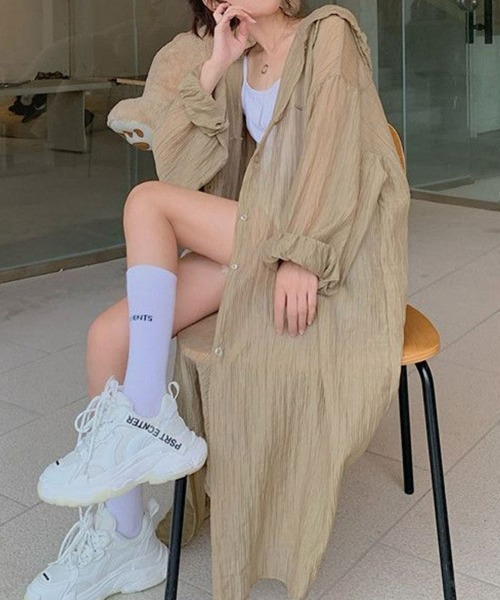 mielu(ミエル)の「シアーフーディーロングシャツ(シャツ/ブラウス・レディース・ベージュ/イエロー・LARGE/MEDIUM)」の15枚目の写真