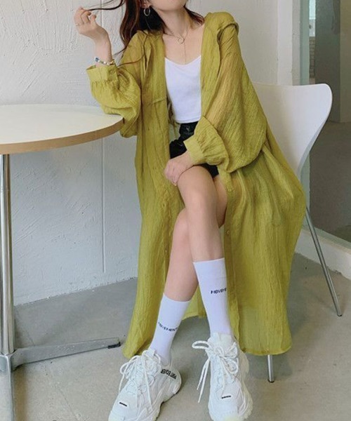 mielu(ミエル)の「シアーフーディーロングシャツ(シャツ/ブラウス・レディース・ベージュ/イエロー・LARGE/MEDIUM)」の21枚目の写真