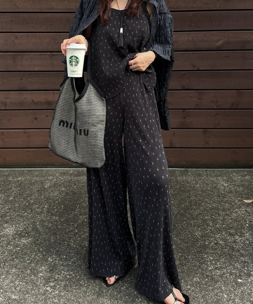 WILLFULLY(ウィルフリー)の「wide belt pleats relax PT(その他パンツ・レディース・ダークブラウン/モスグリーン/ブラック系その他・FREE)」の8枚目の写真