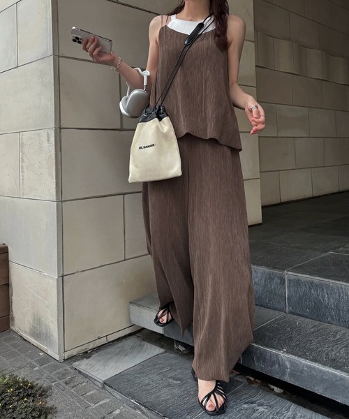 WILLFULLY(ウィルフリー)の「wide belt pleats relax PT(その他パンツ・レディース・ダークブラウン/モスグリーン/ブラック系その他・FREE)」の18枚目の写真