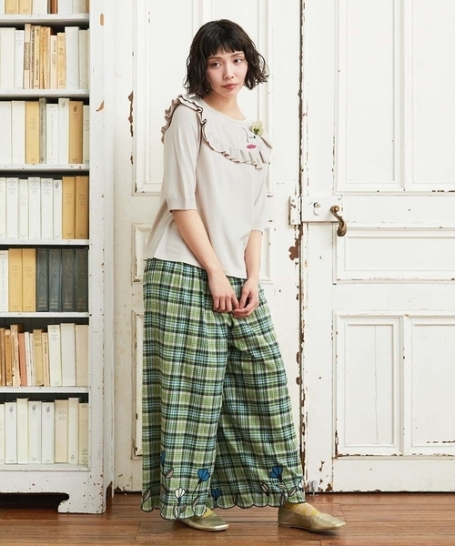 Jocomomola(ホコモモラ)の「Dulcinea チェックスカラップ刺繍入りワイドパンツ(その他パンツ・レディース・オレンジ/グリーン・40)」の4枚目の写真