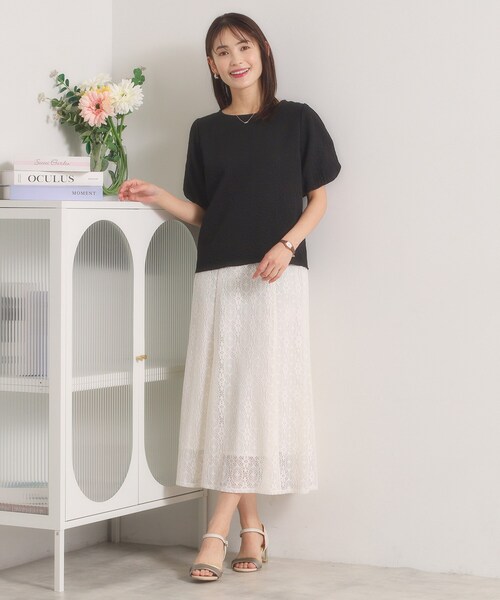 ITS'DEMO(イッツデモ)の「【手洗い可】花ジャカードトップス(Tシャツ/カットソー・レディース・サックスブルー/ブラック/アイボリー・00)」の9枚目の写真