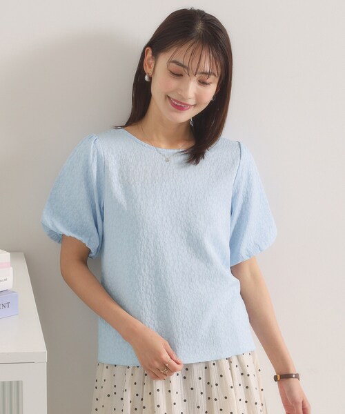 ITS'DEMO(イッツデモ)の「【手洗い可】花ジャカードトップス(Tシャツ/カットソー・レディース・サックスブルー/ブラック/アイボリー・00)」の12枚目の写真