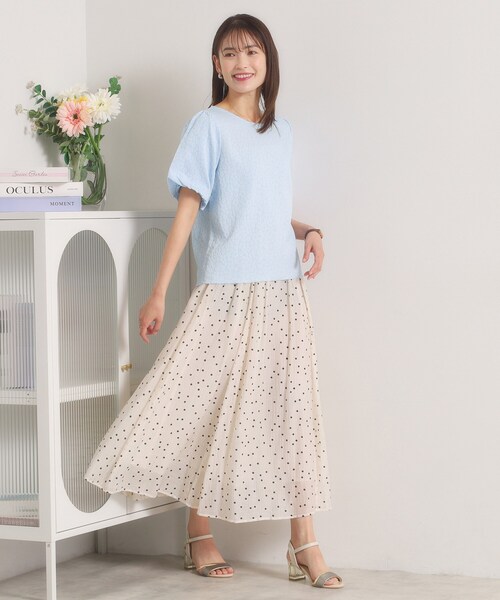 ITS'DEMO(イッツデモ)の「【手洗い可】花ジャカードトップス(Tシャツ/カットソー・レディース・サックスブルー/ブラック/アイボリー・00)」の14枚目の写真