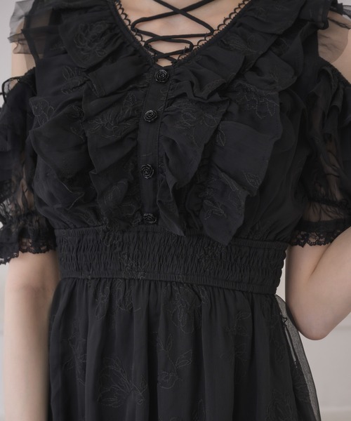couture BY ROJITA(クチュールバイロジータ)の「フラワー刺繍オープンショルダーワンピース(ワンピース・レディース・ブラック/グレー/イエロー・FREE)」の12枚目の写真