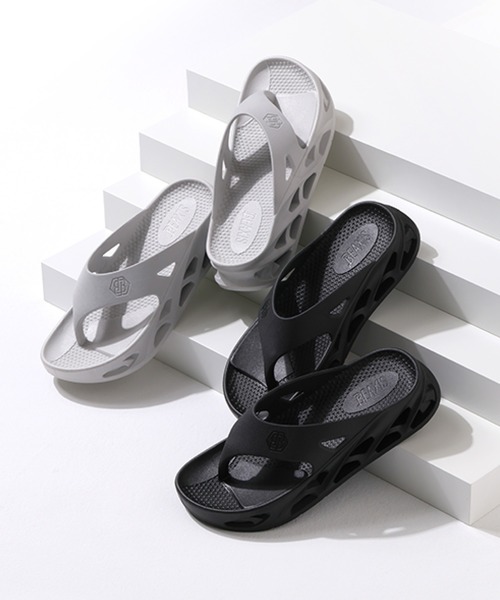 BEAXIS(ビーアクシス)の「バランスコアトングサンダル(サンダル・レディース・ライトグレー/ブラック・S/M/L/2L/3L)」の7枚目の写真