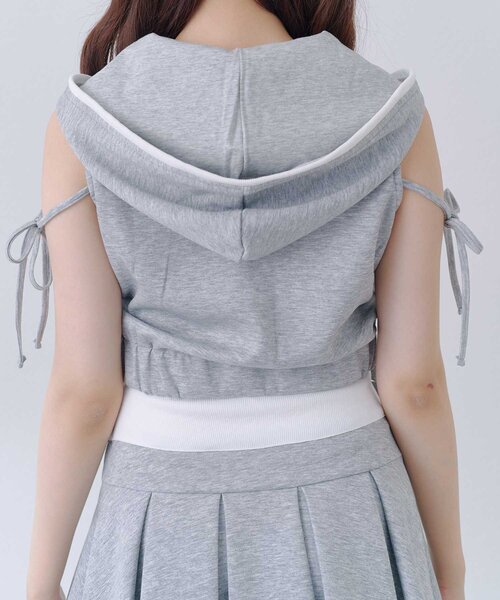 OLIVE des OLIVE(オリーブデオリーブ)の「【Belle Charme】Logo Pocket Sleevless Blouson(パーカー・レディース・トップグレー/ベージュ/ブラック・FREE)」の14枚目の写真