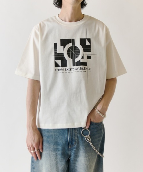 Lui's(ルイス)の「ULTIMAグラフィックTシャツ /モチーフ(Tシャツ/カットソー・メンズ・ブラック/チャコールグレー/ホワイト・M/S)」の1枚目の写真