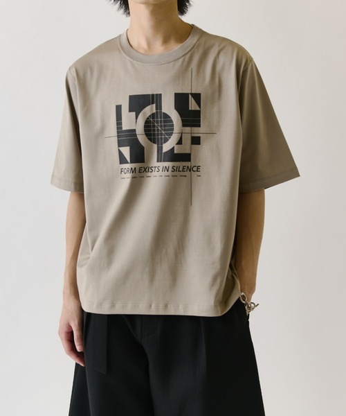Lui's(ルイス)の「ULTIMAグラフィックTシャツ /モチーフ(Tシャツ/カットソー・メンズ・ブラック/チャコールグレー/ホワイト・M/S)」の3枚目の写真