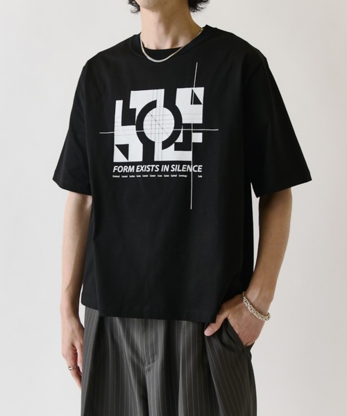 Lui's(ルイス)の「ULTIMAグラフィックTシャツ /モチーフ(Tシャツ/カットソー・メンズ・ブラック/チャコールグレー/ホワイト・M/S)」の2枚目の写真