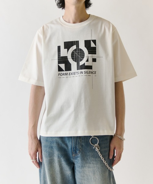 Lui's(ルイス)の「ULTIMAグラフィックTシャツ /モチーフ(Tシャツ/カットソー・メンズ・ブラック/チャコールグレー/ホワイト・M/S)」の4枚目の写真