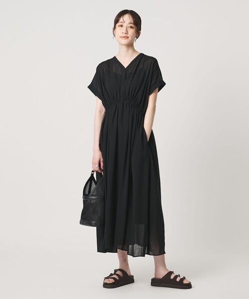 UNITED ARROWS(ユナイテッドアローズ)の「スラブ シアー ワンピース ‐ウォッシャブル‐(ワンピース・レディース・コバルトブルー/ダークブラウン/ブラック・38/36)」の12枚目の写真