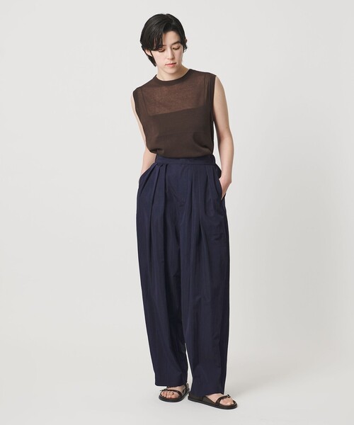 MARW UNITED ARROWS(マルゥ ユナイテッドアローズ)の「<MARW UNITED ARROWS>3タック ワイド テーパードパンツ 撥水(その他パンツ・レディース・ホワイト/ネイビー・38/36)」の4枚目の写真