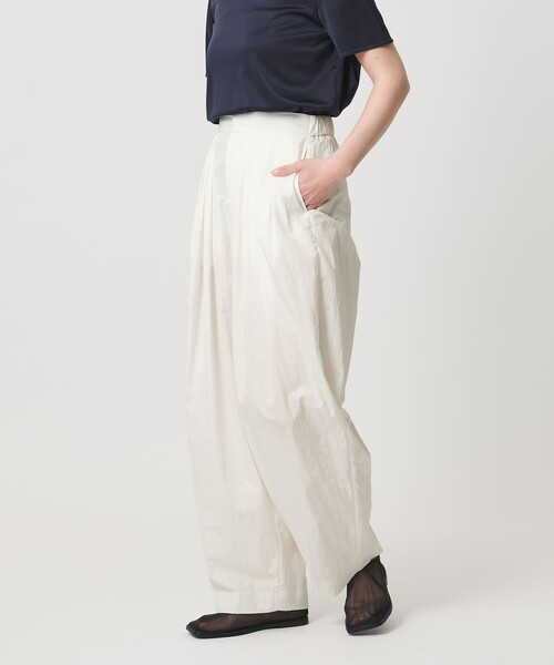 MARW UNITED ARROWS(マルゥ ユナイテッドアローズ)の「<MARW UNITED ARROWS>3タック ワイド テーパードパンツ 撥水(その他パンツ・レディース・ホワイト/ネイビー・38/36)」の5枚目の写真