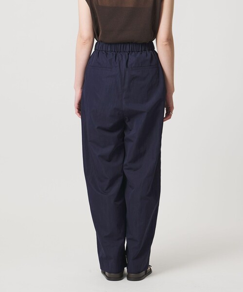 MARW UNITED ARROWS(マルゥ ユナイテッドアローズ)の「<MARW UNITED ARROWS>3タック ワイド テーパードパンツ 撥水(その他パンツ・レディース・ホワイト/ネイビー・38/36)」の10枚目の写真