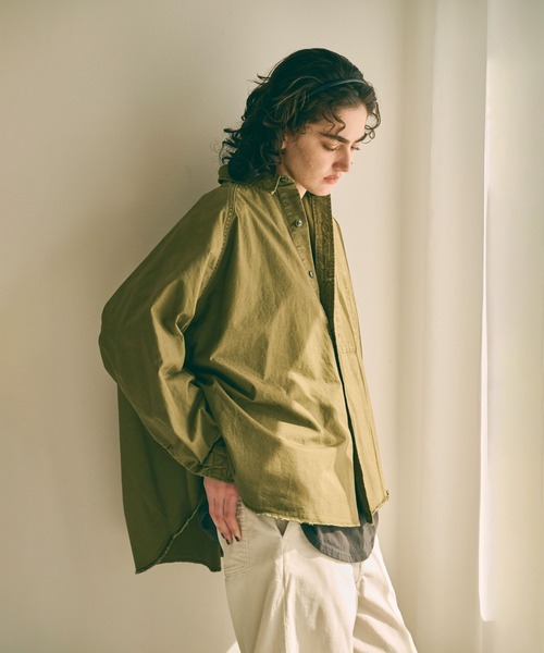 kha:ki(カーキ)の「「KHA:KI / カーキ」TENT LINE FATIGUE SHIRT(シャツ/ブラウス・レディース・オリーブ/ベージュ/グレイッシュベージュ・1/2)」の7枚目の写真