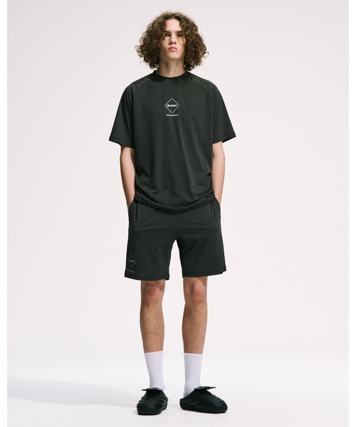 F.C.Real Bristol(エフシーレアルブリストル)の「S/S TRAINING TOP&SHORTS(Tシャツ/カットソー・メンズ・チャコールグレー/ブラック・SMALL/MEDIUM/LARGE/X-LARGE/XX-LARGE)」の3枚目の写真