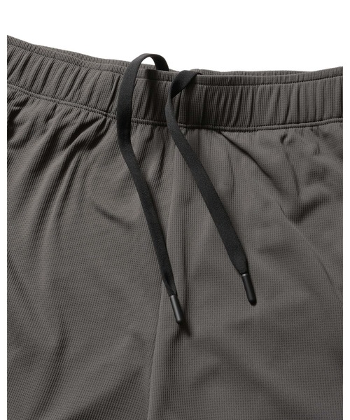 F.C.Real Bristol(エフシーレアルブリストル)の「S/S TRAINING TOP&SHORTS(Tシャツ/カットソー・メンズ・チャコールグレー/ブラック・SMALL/MEDIUM/LARGE/X-LARGE/XX-LARGE)」の17枚目の写真