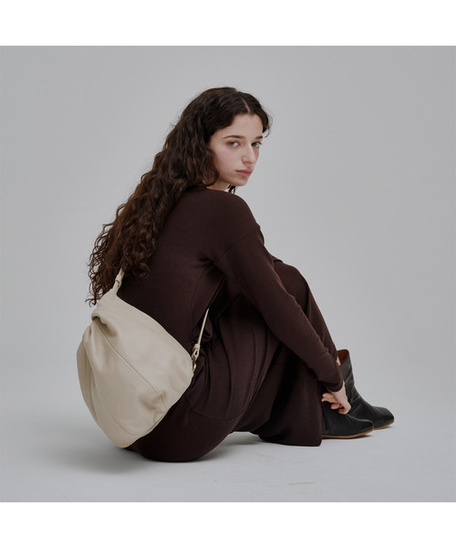 YURT（ユルト）の「TOA ECO BAG_3COLOR（エコバッグ/サブバッグ・レディース・オレンジ/Beige/ネイビー・FREE）」の2枚目の写真