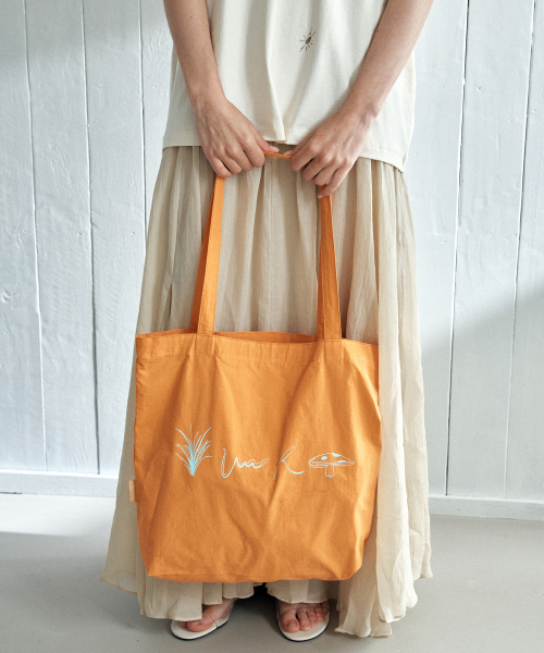 YURT（ユルト）の「TOA ECO BAG_3COLOR（エコバッグ/サブバッグ・レディース・オレンジ/Beige/ネイビー・FREE）」の9枚目の写真