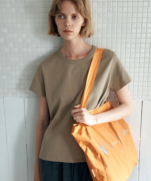 YURT（ユルト）の「TOA ECO BAG_3COLOR（エコバッグ/サブバッグ・レディース・オレンジ/Beige/ネイビー・FREE）」の17枚目の写真