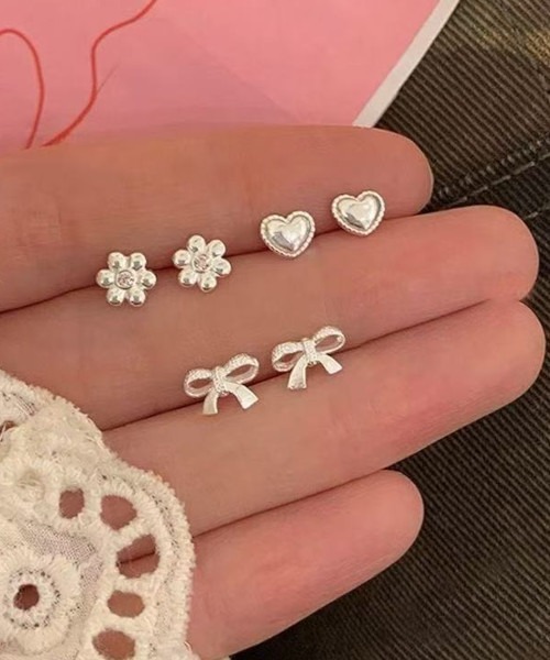 MASHIRO(マシロ)の「【MASHIRO】リボン&ハート&フラワーミックスワンポイントピアス6点セット(MA/EK622)(ピアス(両耳用)・レディース・シルバー・FREE)」の3枚目の写真