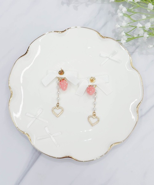 MA*RS（アメーバーマーズ）の「いちご×りぼんピアス（ピアス（両耳用）・レディース・ピンク/ブラック/ホワイト・FREE）」の11枚目の写真
