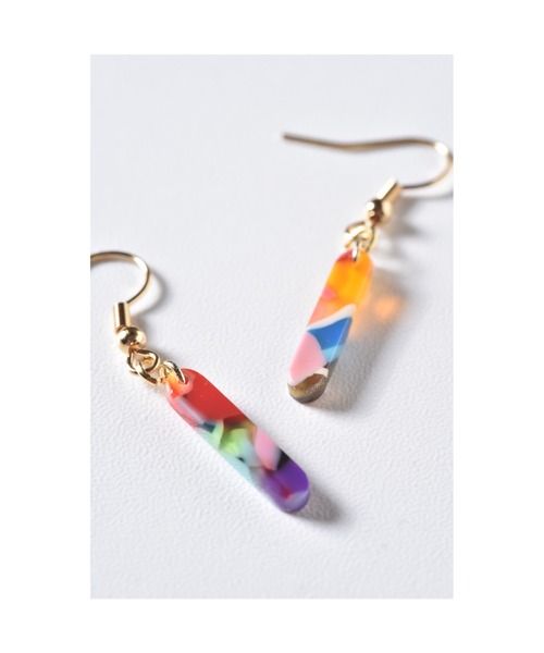 tone（トーン）の「【Astyle】マルチカラーステンレスピアス(MA)（ピアス（両耳用）・レディース・ゴールド・FREE）」の2枚目の写真