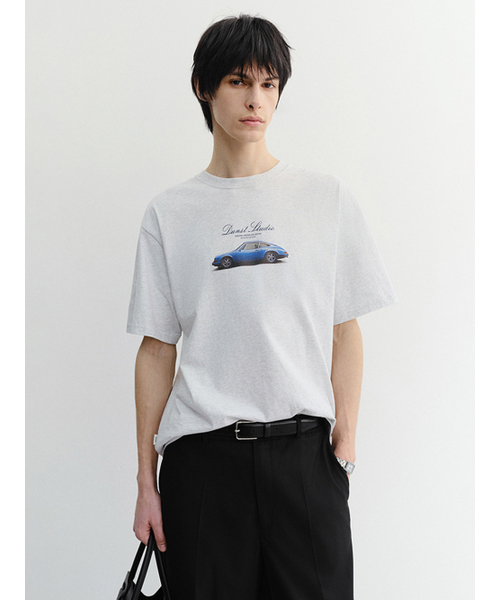 DUNST FOR MEN(ダンストフォーメン)の「SUMMER HOLIDAY CAR T-SHIRT_UNISEX_UDTS6B143_LIGHT MELANGE GREY(Tシャツ/カットソー・メンズ・アッシュグレー・LARGE/MEDIUM/X-LARGE/XX-LARGE)」の2枚目の写真