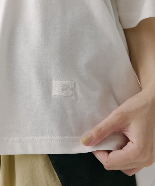 COLONY 2139（コロニートゥーワンスリーナイン）の「【MOTION】汗じみ防止刺繍ボーイフレンドTシャツ（Tシャツ/カットソー・レディース・ホワイト/ブラック・FREE）」の7枚目の写真