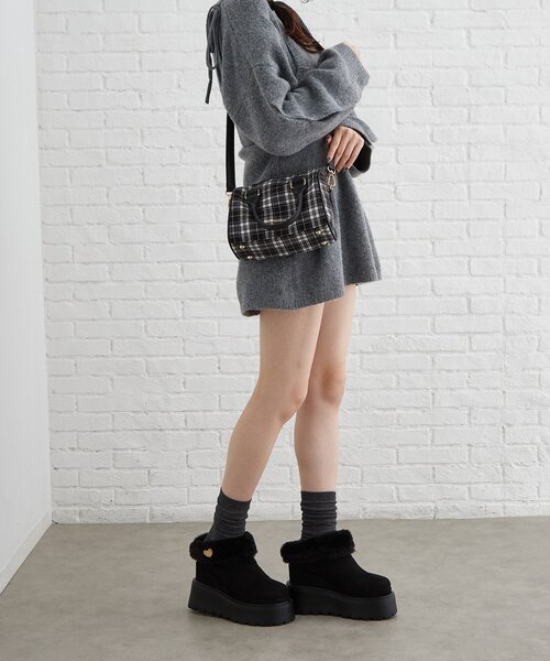 ESPERANZA（エスペランサ）の「2WAYボストンバッグ（ショルダーバッグ・レディース・ブラック系2/ブラウン系3/アイボリー系3/レッド系4・FREE）」の20枚目の写真