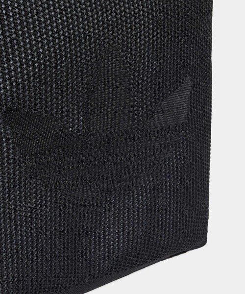 adidas(アディダス)の「クロシェ トート バッグ / アディダスオリジナルス adidas Originals(エコバッグ/サブバッグ・メンズ・ブラック・FREE)」の5枚目の写真