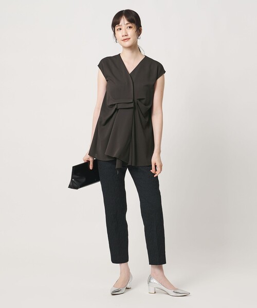 UNITED ARROWS（ユナイテッドアローズ）の「Spiree ジャージー フレンチスリーブ ブラウス（シャツ/ブラウス・レディース・ブラック/ダークブラウン・FREE）」の11枚目の写真