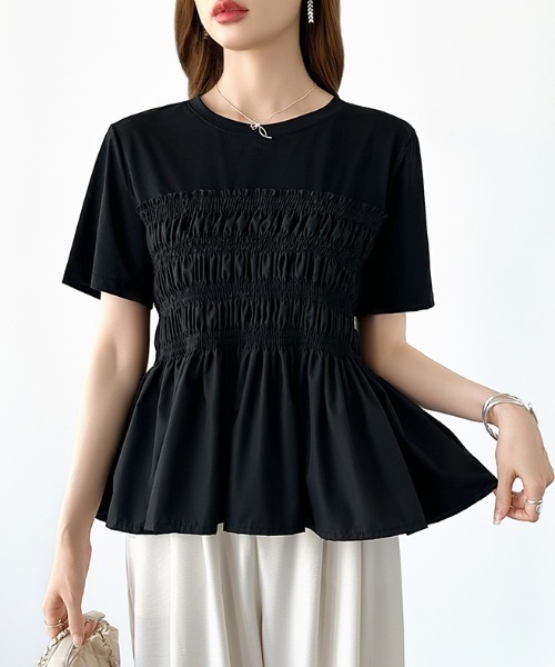 COCOMOMO(ココモモ)の「シャーリングペプラムトップス ペプラムTシャツ 半袖 シャーリング ペプラム トップス シャーリング Tシャツ カットソー 異素材 フレア 春服 夏服(Tシャツ/カットソー・レディース・ダークグレー/ブラック/ホワイト・FREE)」の11枚目の写真