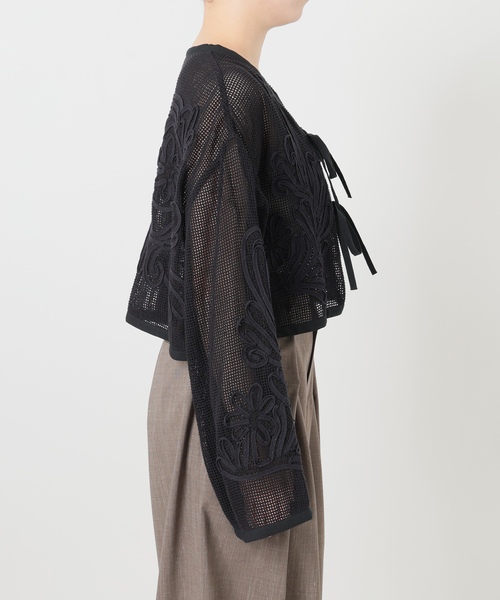 IENA LA BOUCLE(イエナラブークル)の「IENA LA BOUCLE メッシュテープ刺繍ジャケット(その他アウター・レディース・ブラック・FREE)」の3枚目の写真
