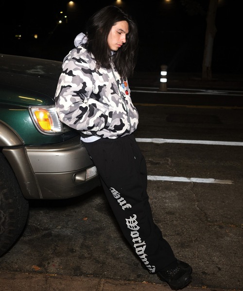 HUF(ハフ)の「OLYMPIA OPEN HEM SWEATPANT(スウェットパンツ・メンズ・ブラック・XL/L/M/S)」の5枚目の写真
