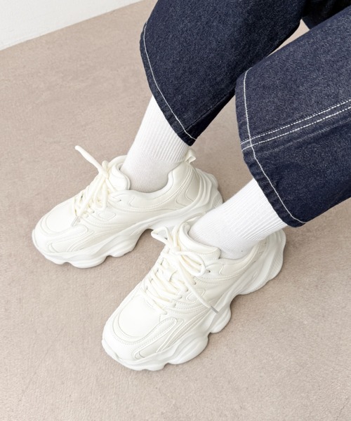 WEGO(ウィゴー)の「WEGO/ウェーブソールダッドスニーカー(スニーカー・レディース・ホワイト/ブラック・MEDIUM/LARGE/SMALL)」の9枚目の写真
