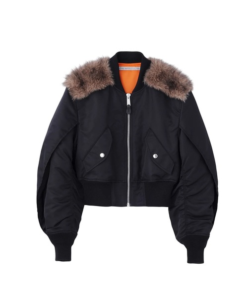 CONZ(コンズ)の「NYLON BOMBER JACKET WITH BACK FUR(ミリタリージャケット・レディース・カーキ/ブラック・S/M)」の2枚目の写真