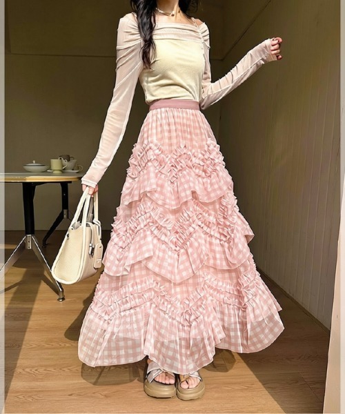 center i(センターアイ)の「ギンガムチェック ボリュームフリル ティアードロングスカート(スカート・レディース・ピンク/ブラウン・FREE)」の16枚目の写真