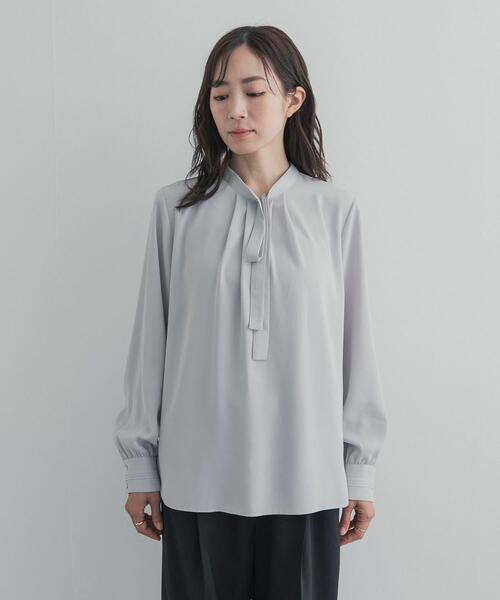 URBAN RESEARCH DOORS(アーバンリサーチドアーズ)の「『一部WEB限定カラー』リボンポイントタックブラウス(シャツ/ブラウス・レディース・ドット/ライトグレー/オフホワイト・FREE)」の22枚目の写真