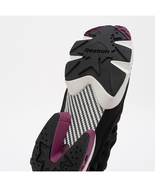 Reebok(リーボック)の「インスタ ポンプフューリー 94 / INSTAPUMP FURY 94(スニーカー・メンズ・パープル・26.0cm/26.5cm/27.0cm/27.5cm/28.0cm/25.5cm/25.0cm/24.0cm/24.5cm/28.5cm/23.5cm/23.0cm/29.0cm/30.0cm)」の8枚目の写真