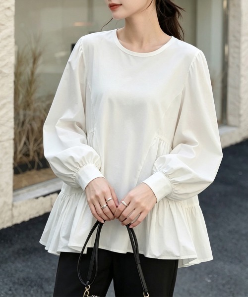 ReRe(リリ)の「切り替えギャザーボリュームスリーブ長袖ブラウス(シャツ/ブラウス・レディース・ホワイト/ブラック・FREE)」の3枚目の写真