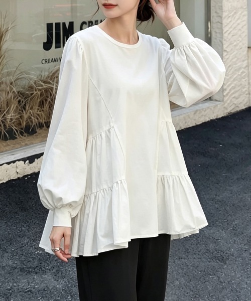 ReRe(リリ)の「切り替えギャザーボリュームスリーブ長袖ブラウス(シャツ/ブラウス・レディース・ホワイト/ブラック・FREE)」の4枚目の写真