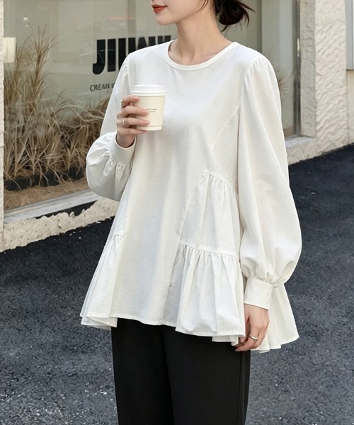 ReRe(リリ)の「切り替えギャザーボリュームスリーブ長袖ブラウス(シャツ/ブラウス・レディース・ホワイト/ブラック・FREE)」の5枚目の写真