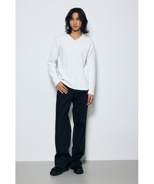 AZUL by moussy(アズールバイマウジー)の「ヘビーワッフルVネックトップス 秋服 冬服 春服 長袖 ロンT 無地(Tシャツ/カットソー・メンズ・ホワイト/ブラック・MEDIUM/LARGE)」の7枚目の写真