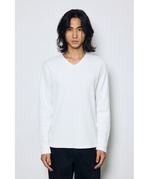 AZUL by moussy(アズールバイマウジー)の「ヘビーワッフルVネックトップス 秋服 冬服 春服 長袖 ロンT 無地(Tシャツ/カットソー・メンズ・ホワイト/ブラック・MEDIUM/LARGE)」の8枚目の写真