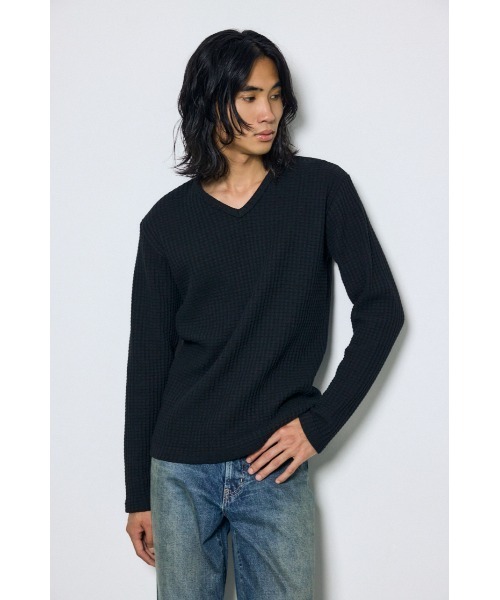 AZUL by moussy(アズールバイマウジー)の「ヘビーワッフルVネックトップス 秋服 冬服 春服 長袖 ロンT 無地(Tシャツ/カットソー・メンズ・ホワイト/ブラック・MEDIUM/LARGE)」の16枚目の写真