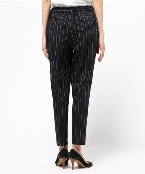 ikka(イッカ)の「9分丈TRPUテーパードパンツ(その他パンツ・レディース・スモークグレー/ネイビー/ベージュ・LARGE/MEDIUM)」の8枚目の写真