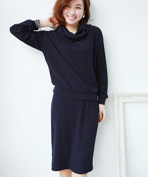 REAL CUBE(リアルキューブ)の「【30周年記念価格】REAL CUBE リブストライプセットアップ(ワンピース・レディース・オフホワイト/チャコール/ネイビー・38/36)」の3枚目の写真