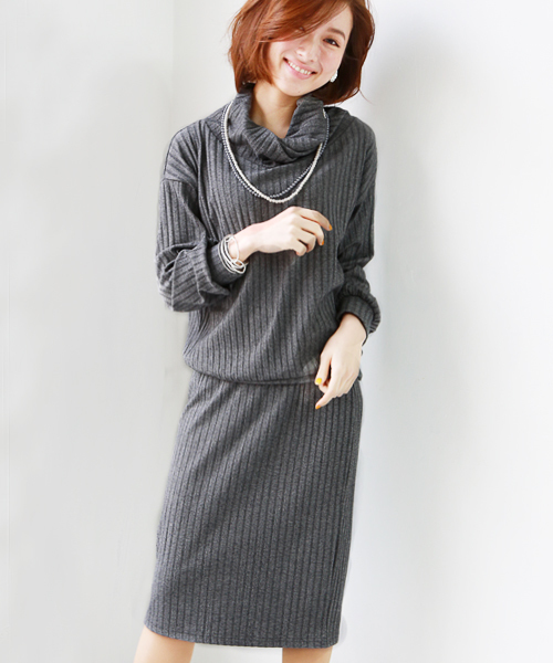 REAL CUBE(リアルキューブ)の「【30周年記念価格】REAL CUBE リブストライプセットアップ(ワンピース・レディース・オフホワイト/チャコール/ネイビー・38/36)」の2枚目の写真